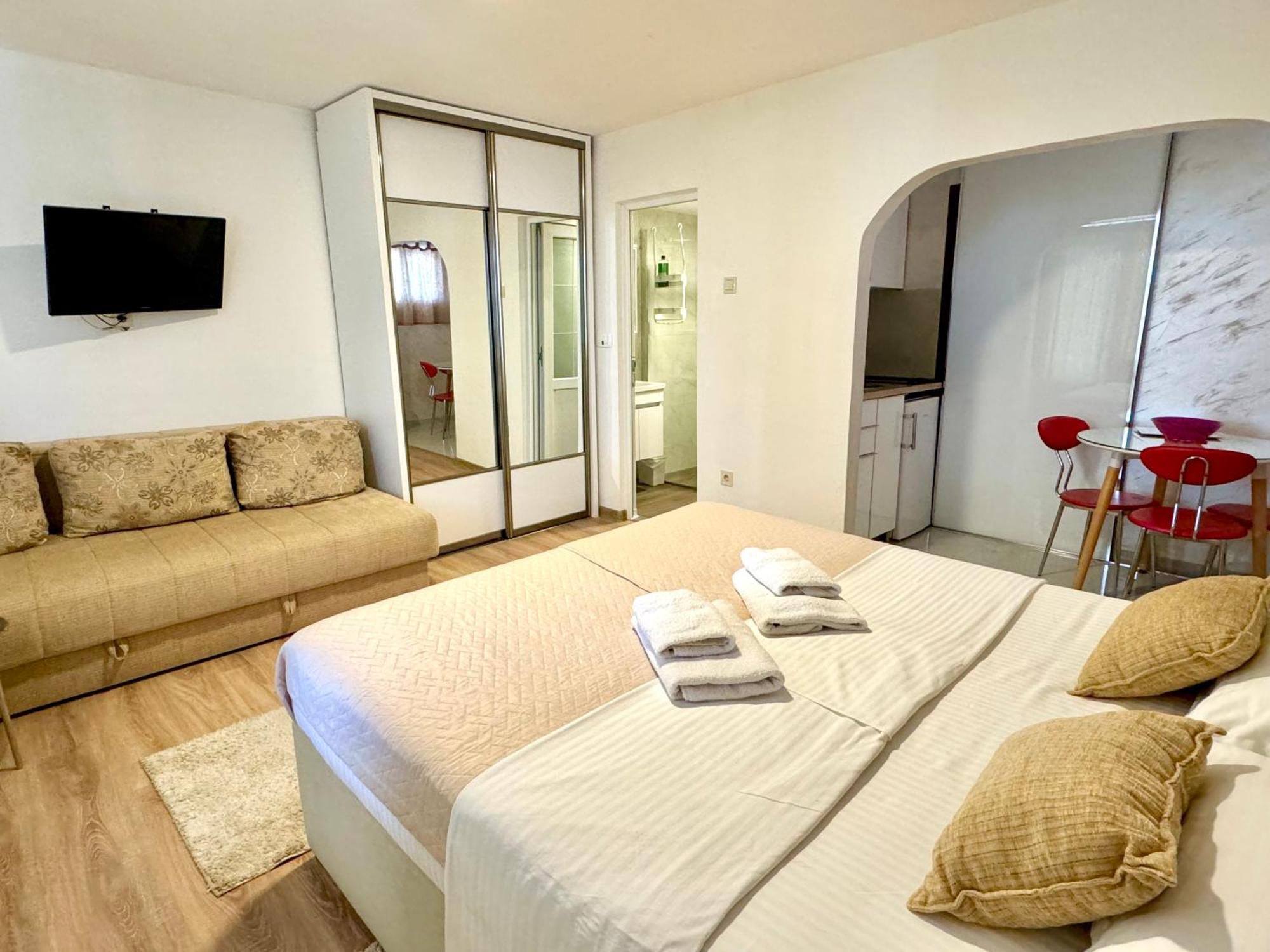 Apartments Kentera Lux Sveti Stefan Rum bild